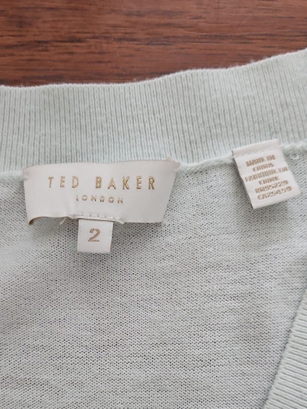 Ted Baker Mint Green Long Sleeve V-Neck Top with Pink Floral Print Size 2 - Picture 5 of 7